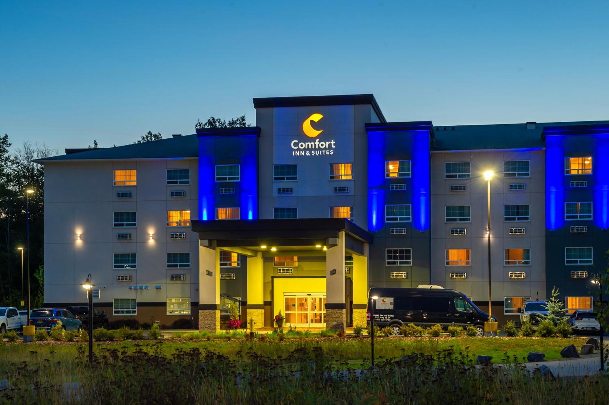 Comfort Inn & Suites Terrace Exteriör bild